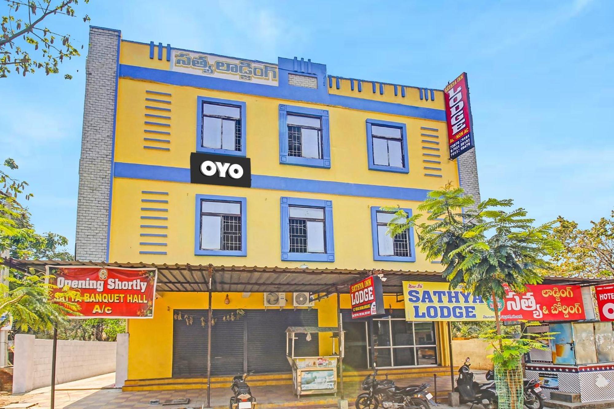 Hotel O Satya Inn Karimnagar Eksteriør billede