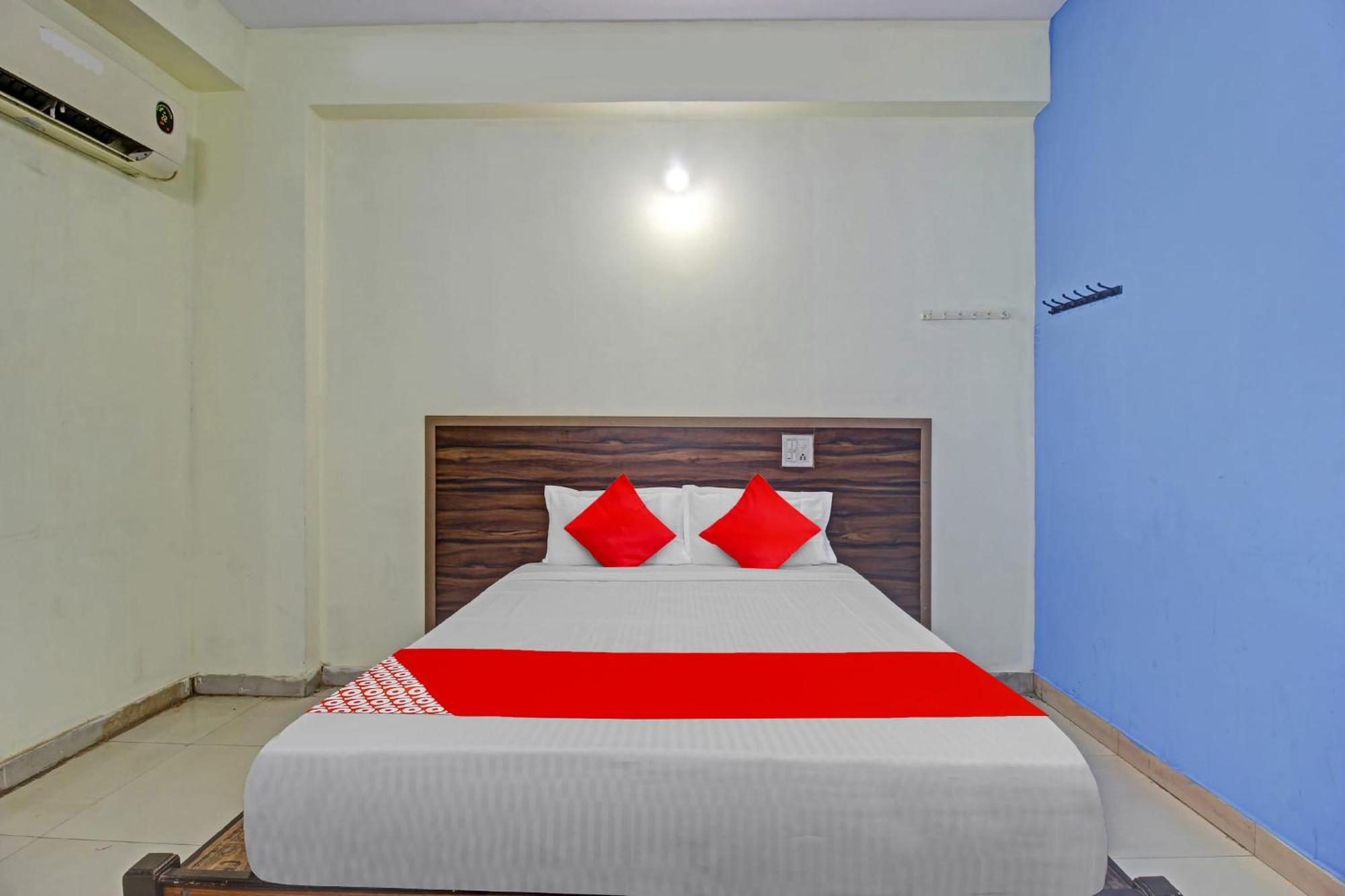Hotel O Satya Inn Karimnagar Eksteriør billede