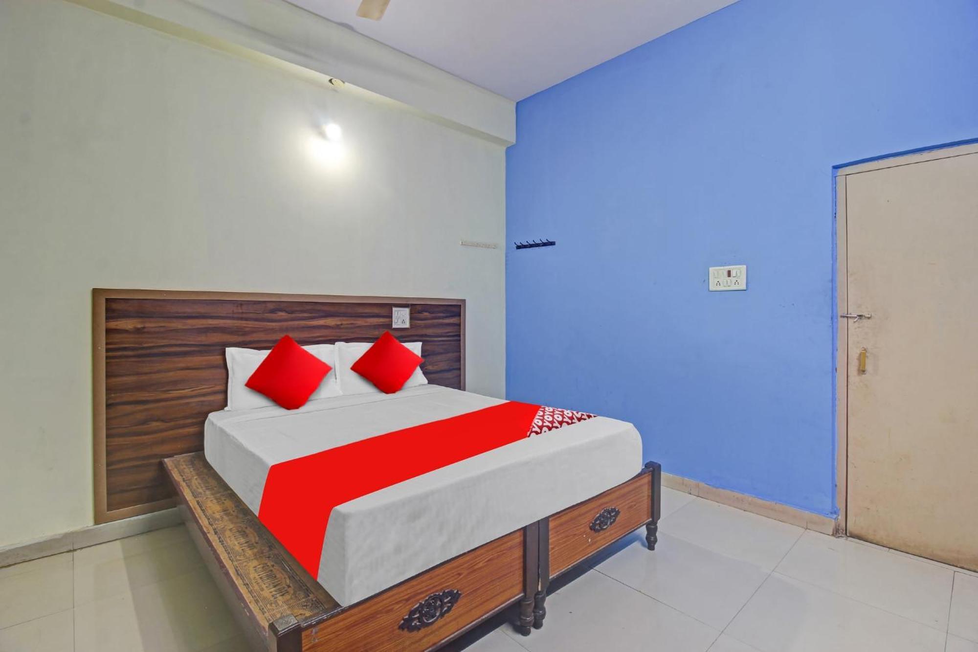 Hotel O Satya Inn Karimnagar Eksteriør billede