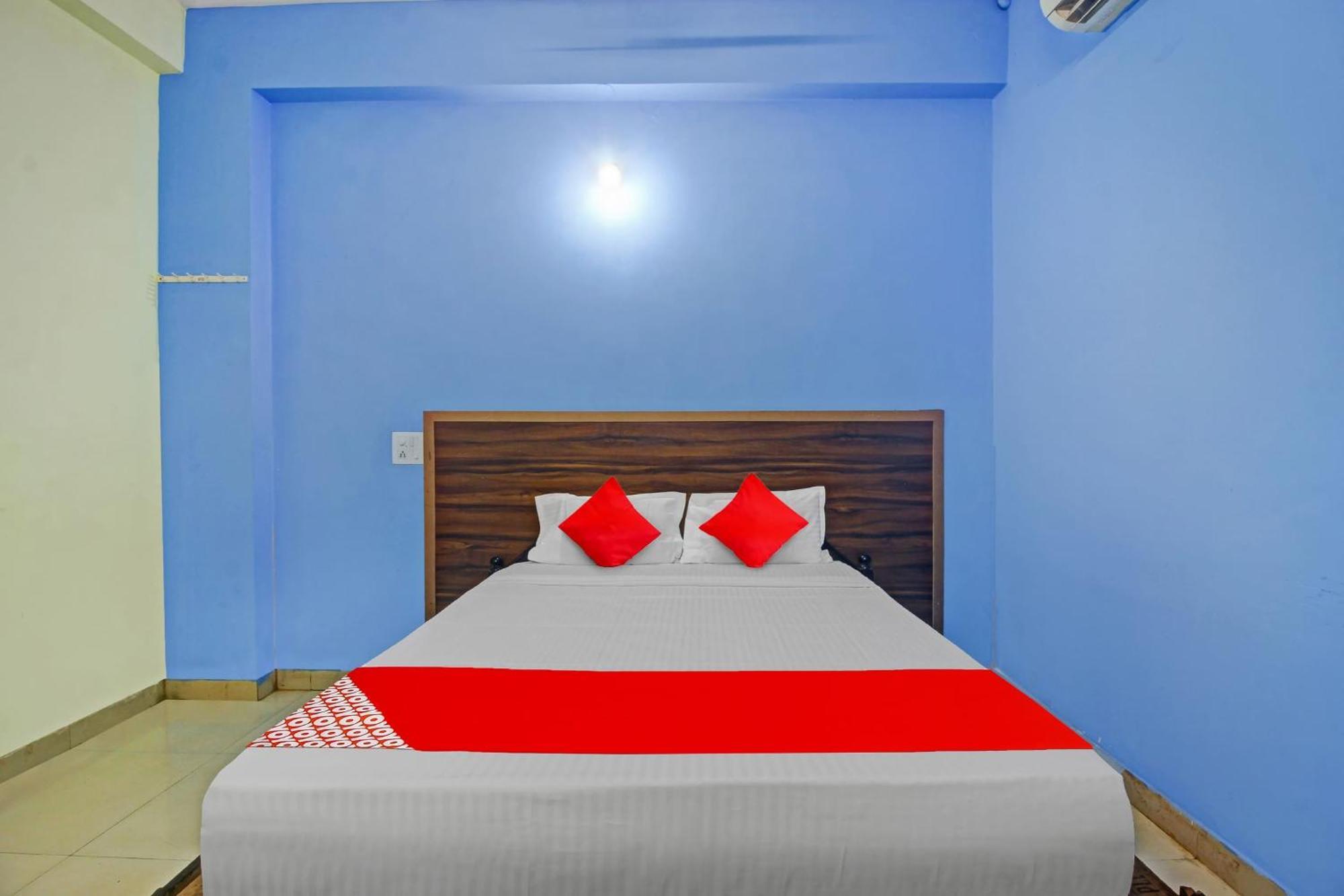 Hotel O Satya Inn Karimnagar Eksteriør billede